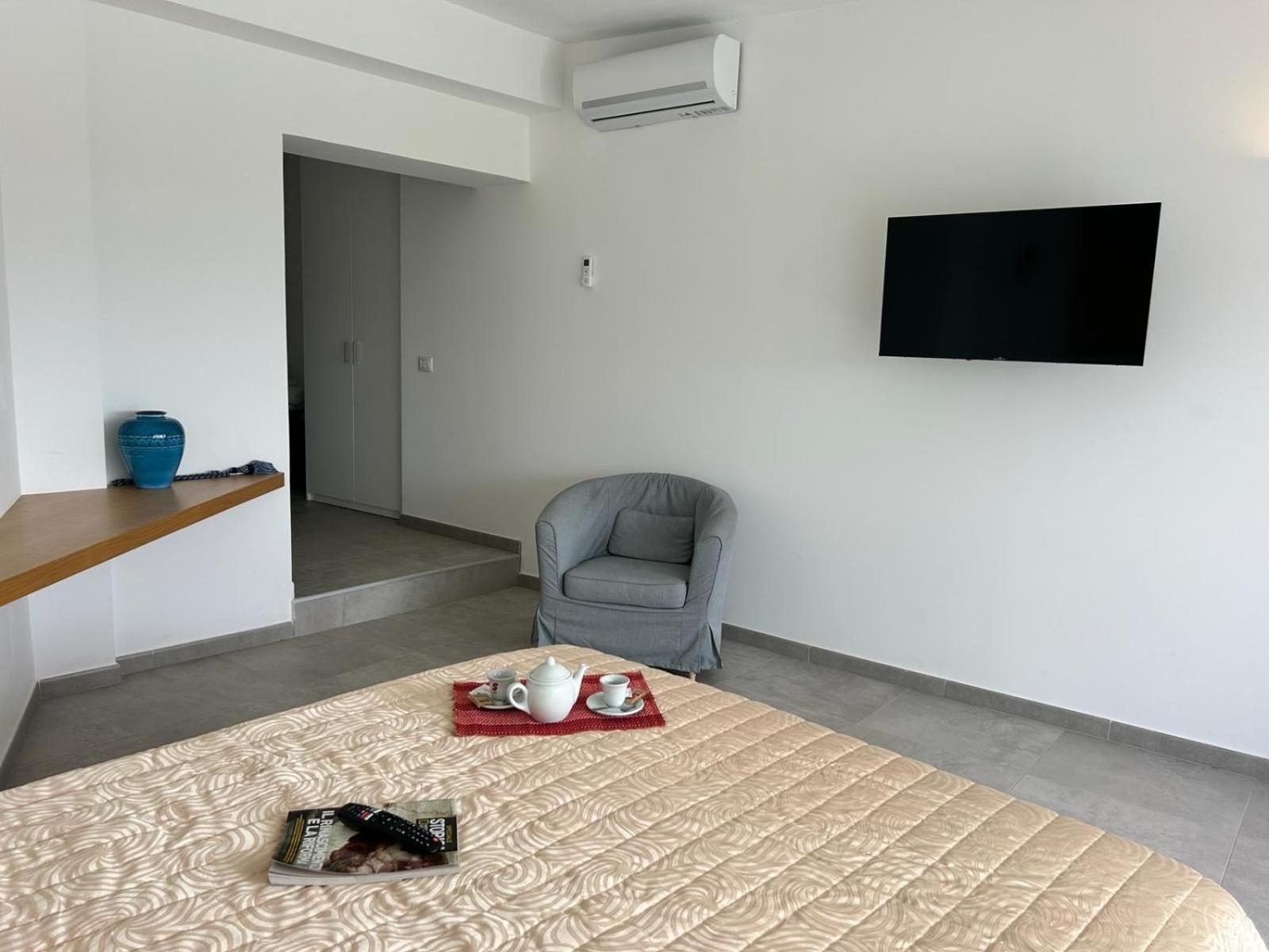 Rooms, Affittacamere Maksim กอลโฟอารันชี ภายนอก รูปภาพ