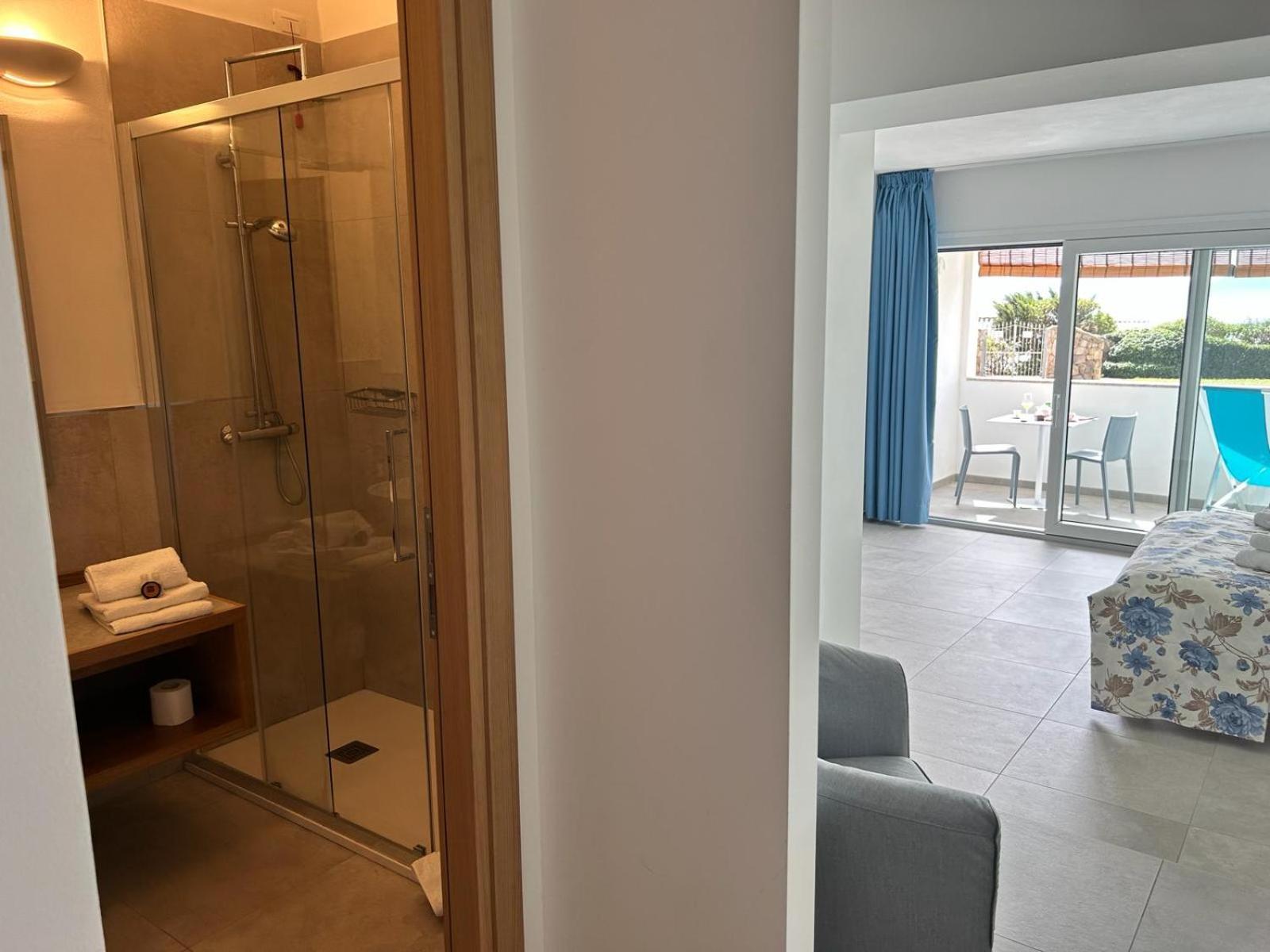 Rooms, Affittacamere Maksim กอลโฟอารันชี ภายนอก รูปภาพ