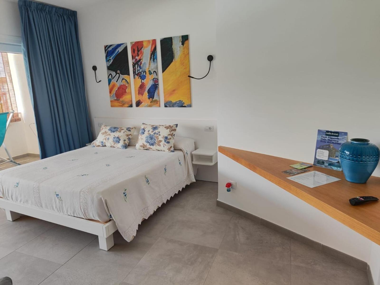 Rooms, Affittacamere Maksim กอลโฟอารันชี ภายนอก รูปภาพ